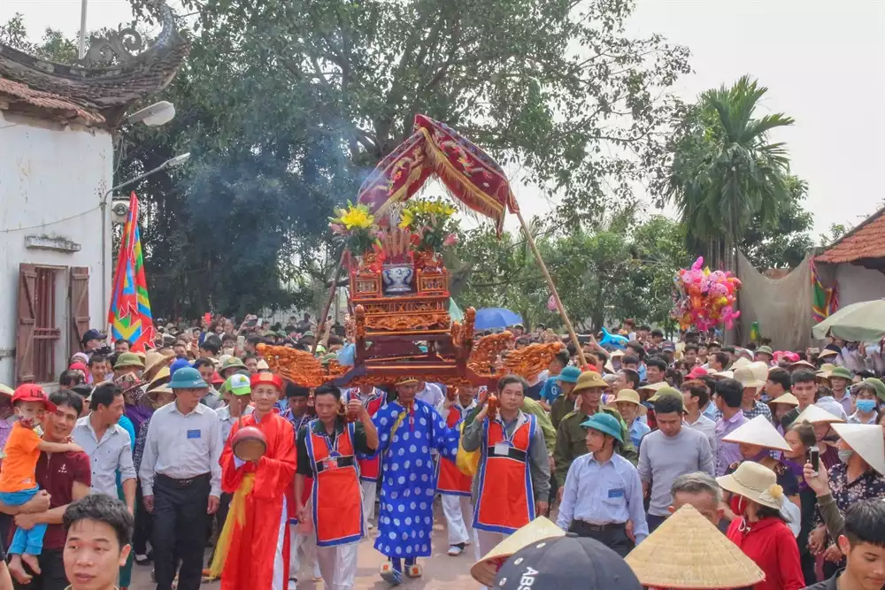 Hội xuân làng Thổ Tang