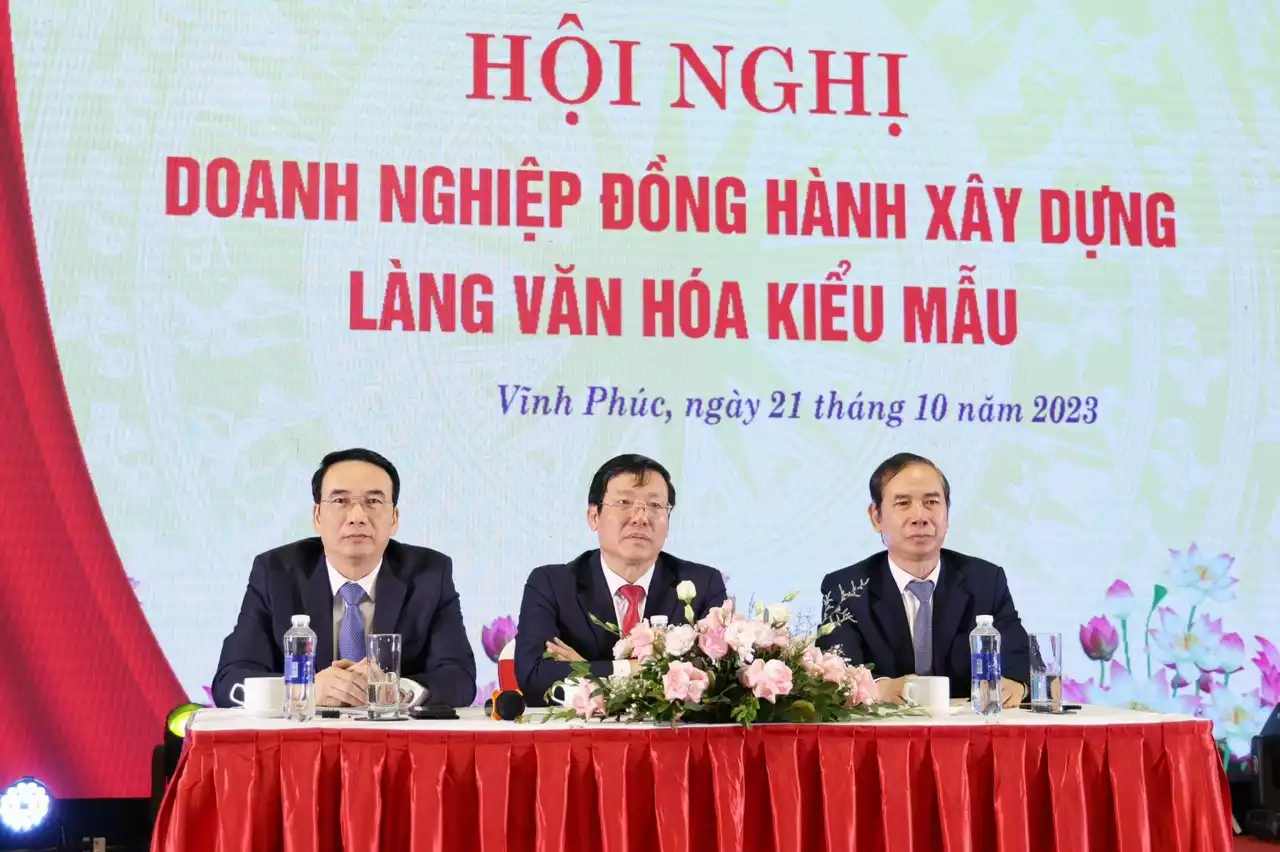 Doanh nghiệp đồng hành xây dựng làng văn hóa kiểu mẫu